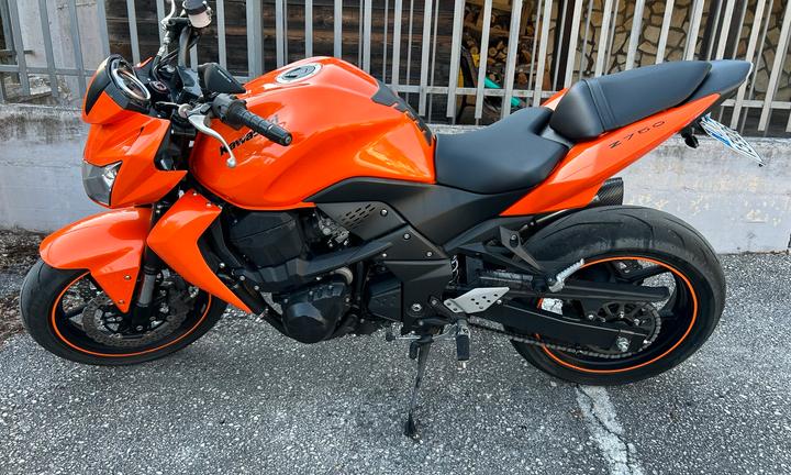 Kawasaki Z750 R Depotenziata (solo a libretto) A2