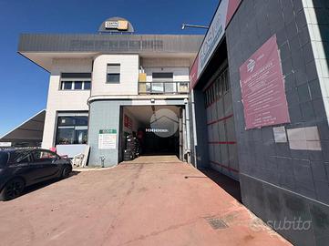 CAPANNONE A CAMBIANO