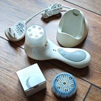 Clarisonic per pulizia viso + due spazzole nuove