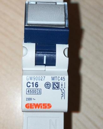 Interruttore magnetotermico Gewiss C16 230V