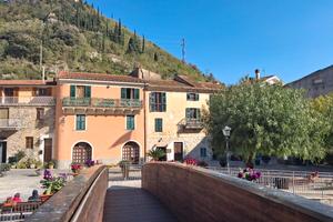 Locale ex ristorante entroterra di Albenga 11km
