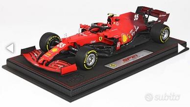 Ferrari SF21 con Pilota: Carlos Sainz #55