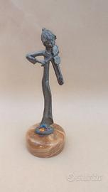 Statuetta violinista