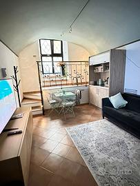 Colosseo bilocale adiacente metro