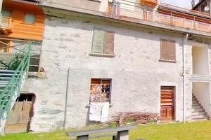 Casa semi-indipendente in centro Primolo