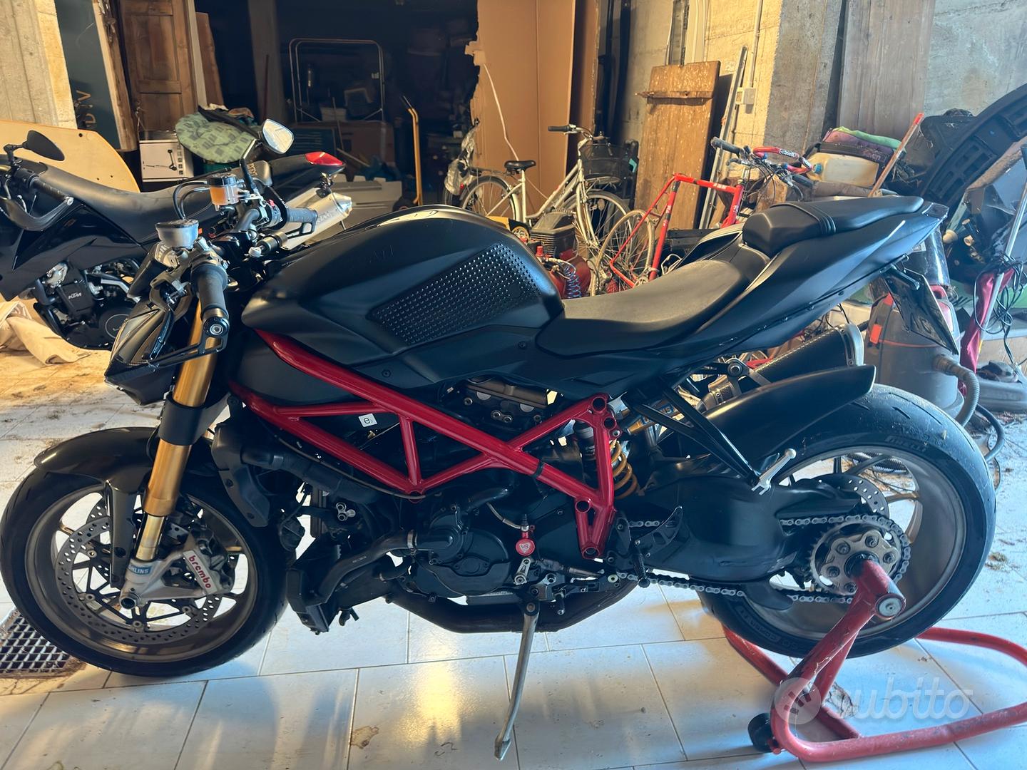 Ducati streetfighter 1098s Moto e Scooter In vendita a Modena