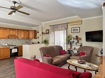 Trilocale con doppio servizio e terrazze