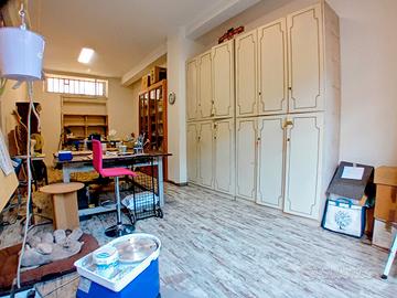 Magazzino/laboratorio/deposito da condividere 