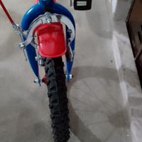 bicicletta di Spiderman 