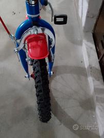 bicicletta di Spiderman 