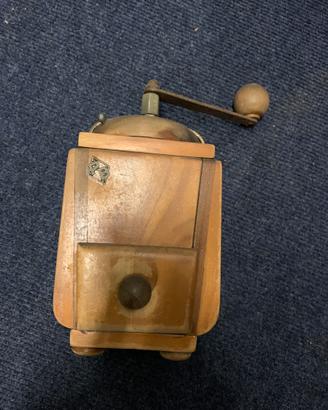 Antico macinacaffè da collezione