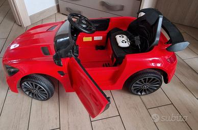 Macchina elettrica per bambini Mercedes