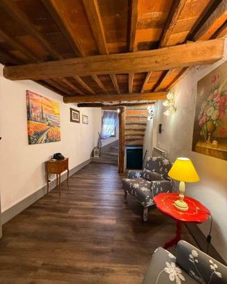 Casa indipendente di 80 m² con 4 locali a Laterina