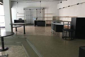 Immobile di 350 m² con 3 locali a Cantù