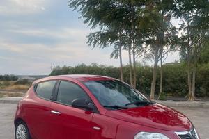 LANCIA YPSLON Y neopatentati ok