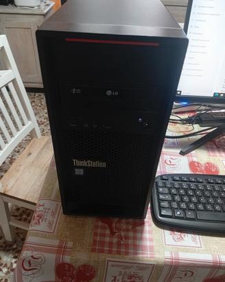 PC fisso della Lenovo  completo 