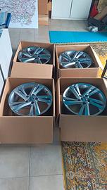 Cerchi in lega r17  originali W