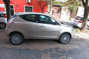 lancia Ypsilon perfetta per neo patentati 