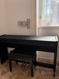 Piano digitale Roland F107
