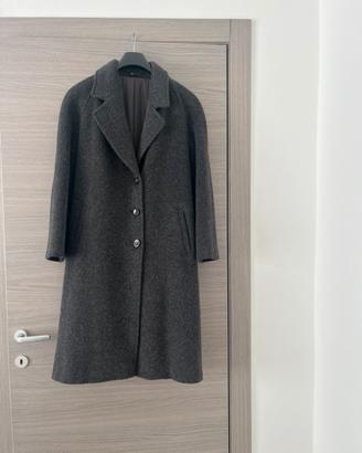 Cappotto grigio scuro spigato