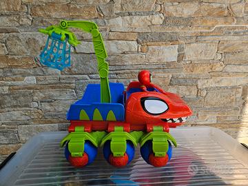 spiderman macchina e personaggio