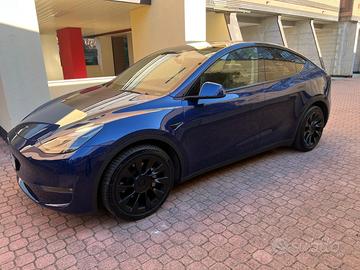 TESLA MODEL Y LONG RANGE AWD