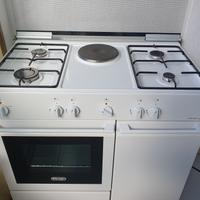 Cucina a gas 4 fuochi + piastra elettrica