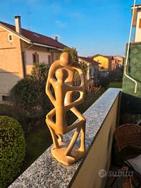 Statua etnica scultura in pietra saponaria innamor