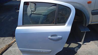 OPEL CORSA 2007 PORTA POSTERIORE SX
