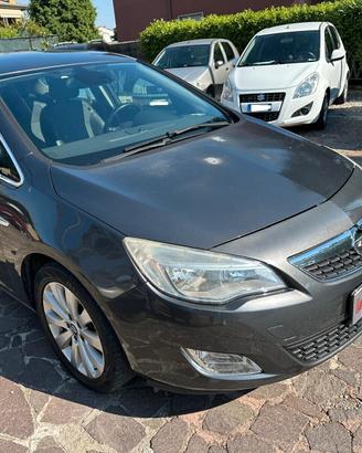 Opel Astra 1.7 CDTI 125CV 5 porte Cosmo