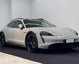 Porsche Taycan 4 Cross Turismo