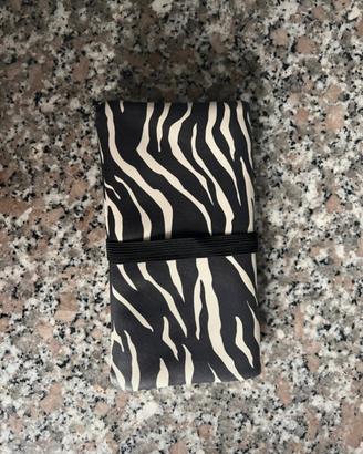 Pochette porta tabacco Carpisa