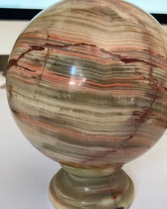 sfera di marmo