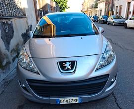 Peugeot 207 - 2009