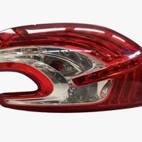 Faro posteriore peugeot 208