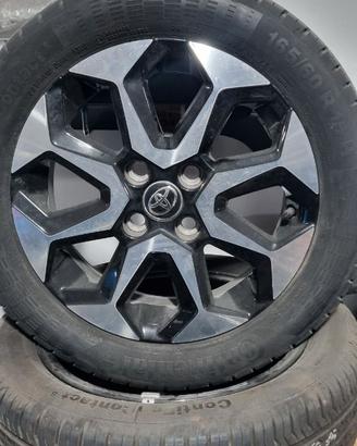 4 cerchi in lega originali toyota con gomme 15