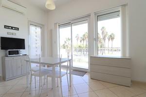 2 LOCALI A SAN BENEDETTO DEL TRONTO