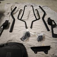 Agganci Laterali e Bauletto Benelli Leoincino 800