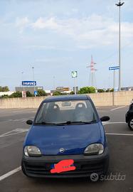 FIAT 600