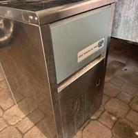 Fabricatore del ghiaccio