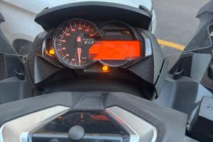 BMW C650 GT 2016 con molti accessori