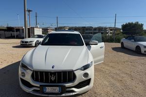 Maserati Levante Diesel 275 CV AUTOCARRO