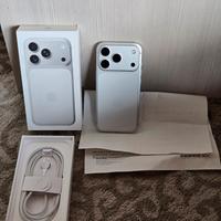 iPhone 17 pro normale 512GB silver come nuovo 