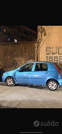 Auto fiat punto