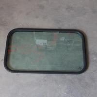 Vetro fisso posteriore cabina Nissan Atleon 35.13
