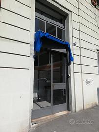 Settefontane luminosissimo e comodo magazzino