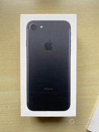 iPhone 7 32Gb + cover Piquadro