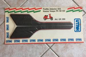 PROFILO ADESIVO ANT. PIAGGIO VESPA PK 50 125 UTAH