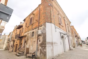 4 LOCALI A SERRACAPRIOLA