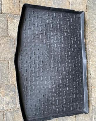 Tappeto in gomma bagagliaio Toyota Yaris 2016